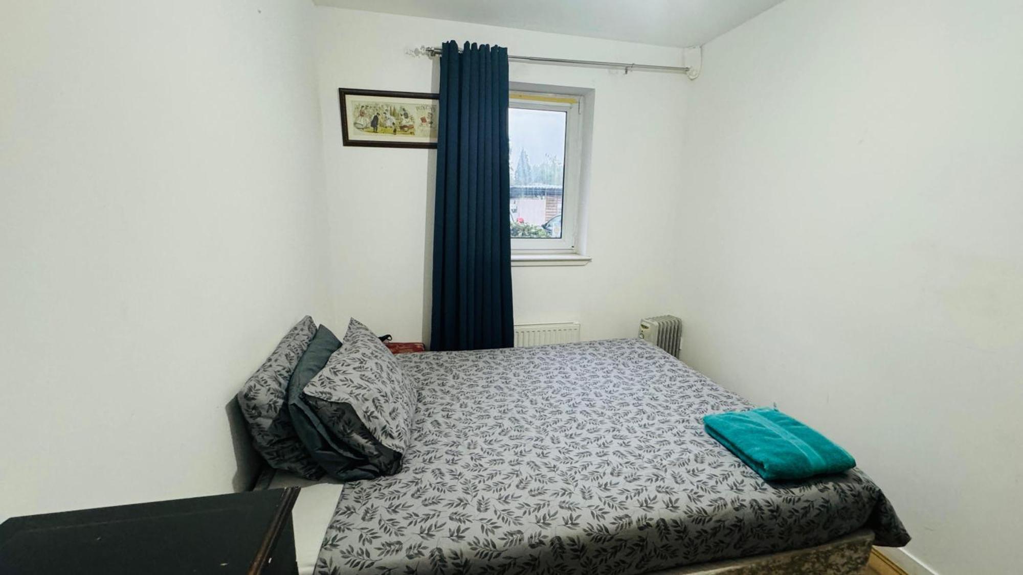 Fabulous 1Bed 1Bath Ground Floor Shared Accommodation ,Only Double Room Edinburg Exteriör bild